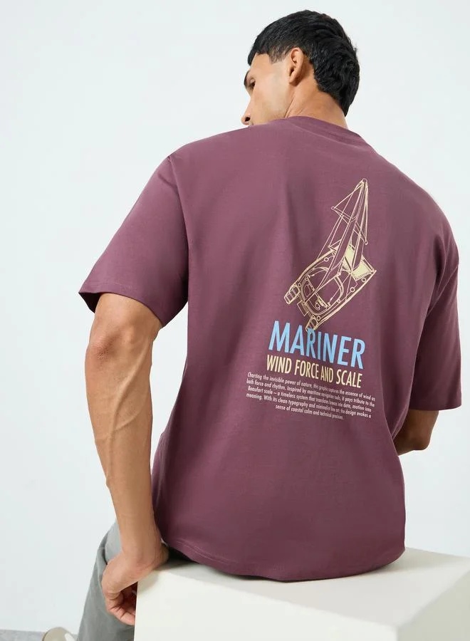 ستايلي تيشيرت واسع مطبع بطبعة جرافيك